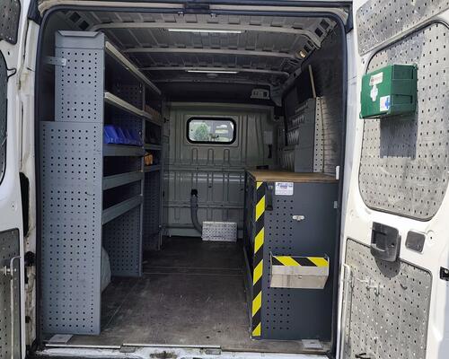 Fiat Ducato 2.3JTD KOMPLETNÍ ÚPRAVA POJÍZDNÁ DÍLNA