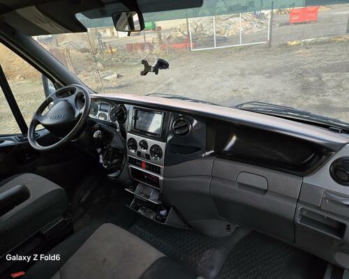IVECO DAILY 35 C15 - Hákový nosič kontejneru