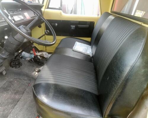 _JINÉ (US) Dodge - W300 /V8 5.2 +(Swiss) Mowag