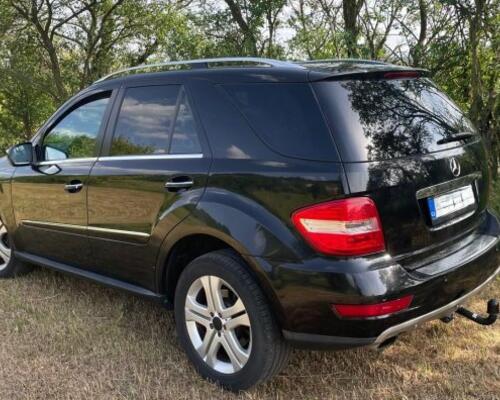 Mercedes ML 350 CDi 4matic Mercedes ML 350 CDi 4matic