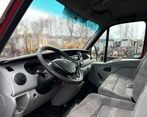 RENAULT Master 2.5 dCi
