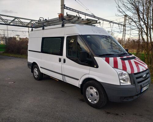 Servisní vůz s vestavbou + měnič napětí FORD TRANSIT 4x4 AWD