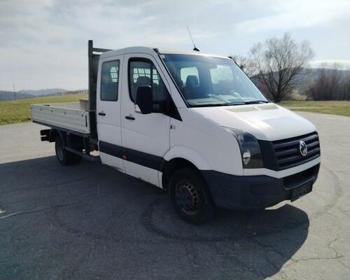 Volkswagen Crafter, 7 míst, dvojitá zadní kola, valník 