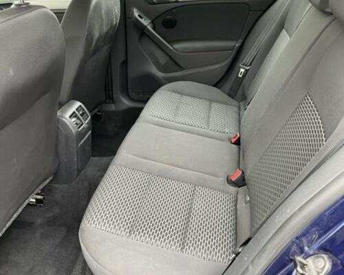 VW (Volkswagen) Golf 1.6 TDi Blue Mottion