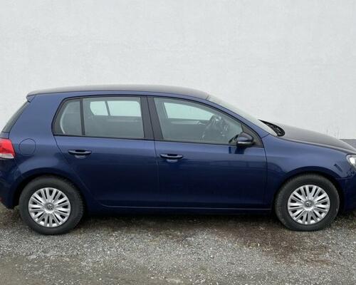 VW (Volkswagen) Golf 1.6 TDi Blue Mottion