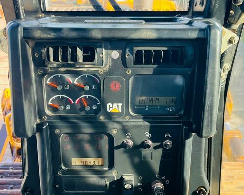 Buldozer Caterpillar D6N XL (Možnost leasingu)