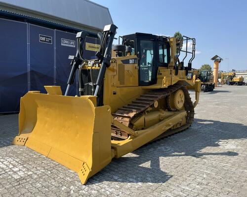 Caterpillar D6T XL