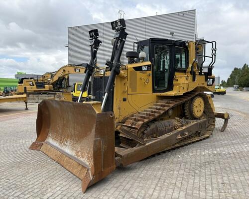 Caterpillar D6T XL