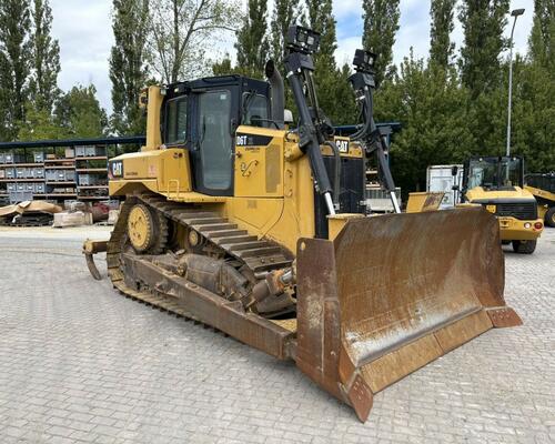 Caterpillar D6T XL