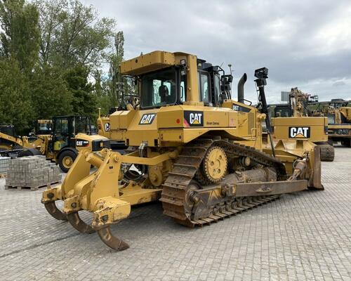 Caterpillar D6T XL