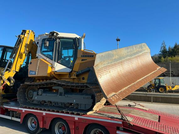 Liebherr PR 716