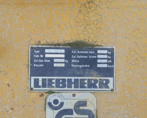 Liebherr PR 722 M