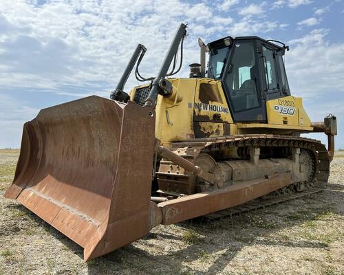 NEW HOLLAND D 180