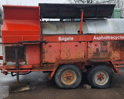 Recyklátor Asfaltu BAGELA 10000 F