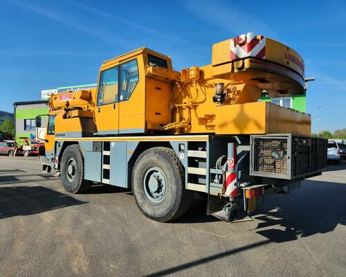 Liebherr LTM 1030
