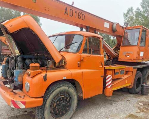 TATRA AD16