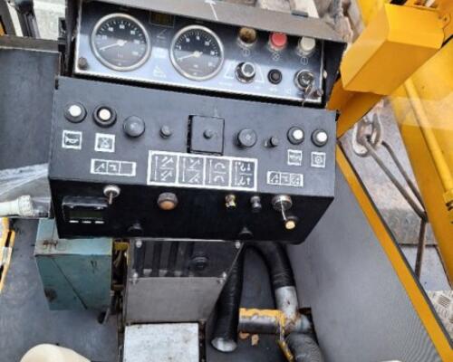 TATRA T815 +AD 28 (ČKD)