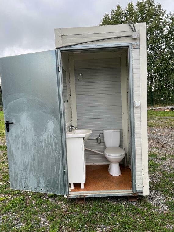 2 x mobilní wc + mobilní sprcha 