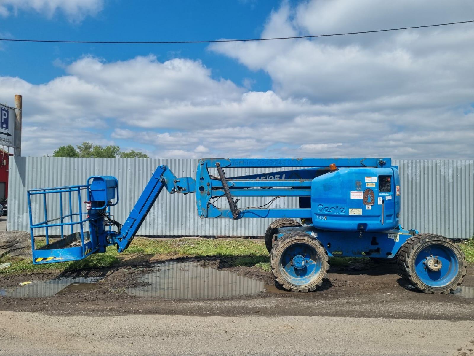 KLOUBOVÁ PLOŠINÁ 16M GENIE Z45/25 VÝPRODEJ