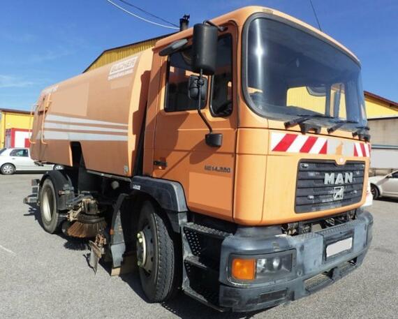 MAN 14.225 MLRT + Bucher