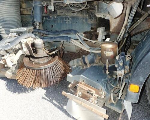 MAN 14.225 MLRT + Bucher