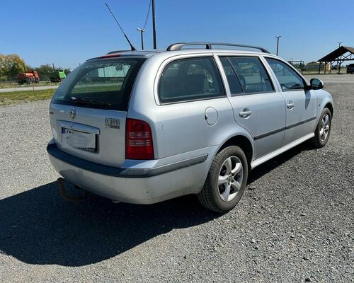 OCTAVIA KOMBI 1,9 l TDI-TAŽNÉ