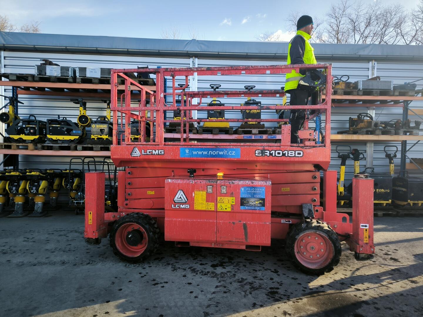 Terénní plošina LGMG SR1018D