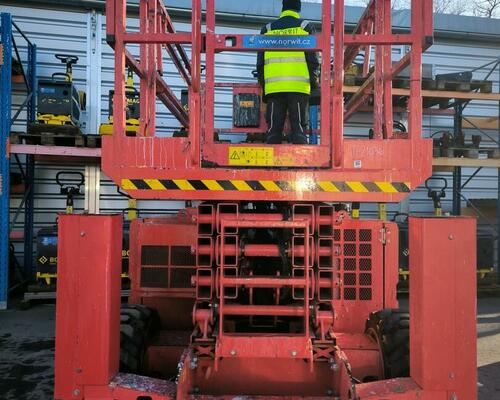 Terénní plošina LGMG SR1018D