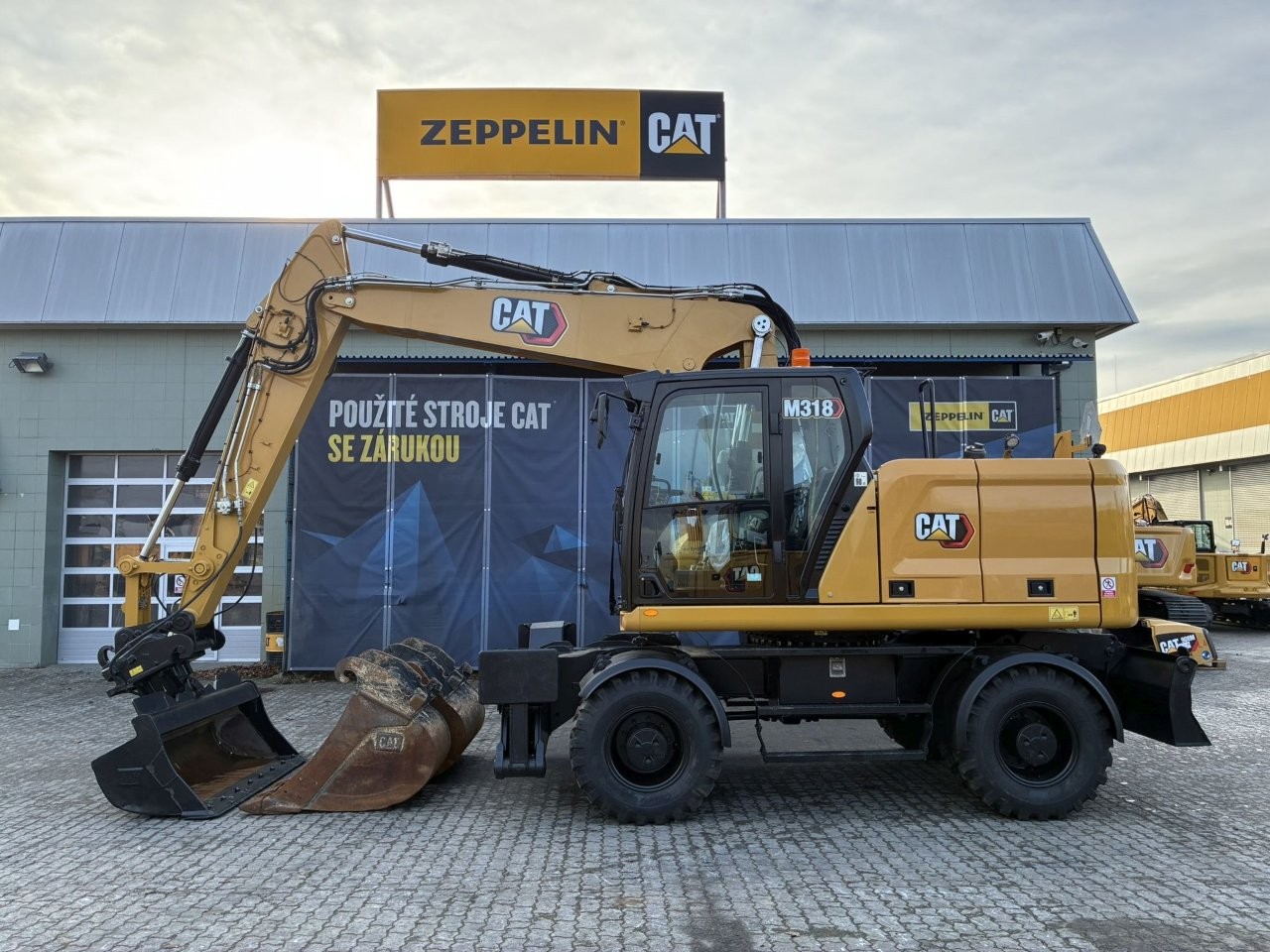 Caterpillar M318