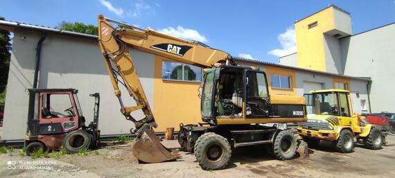 Caterpillar  M322 C