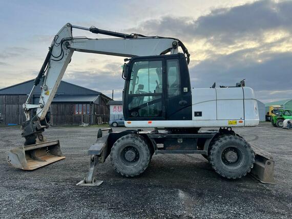 CATERPILLAR  M 313 D-STROJ V SUPER STAVU 