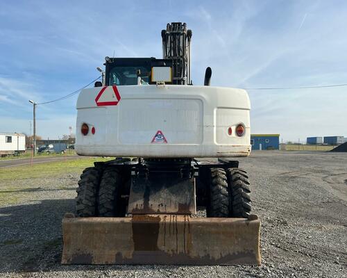 CATERPILLAR  M 313 D - STROJ V SUPER STAVU 