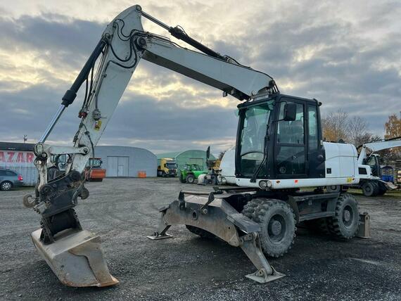 CATERPILLAR  M 313 D - STROJ V SUPER STAVU 