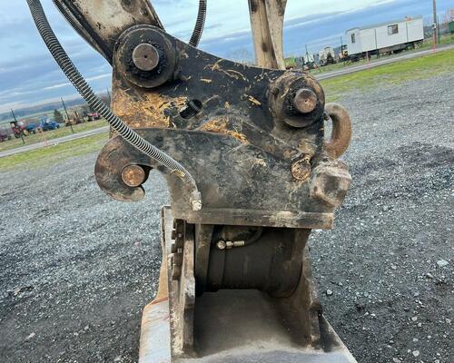 CATERPILLAR  M 313 D-STROJ V SUPER STAVU