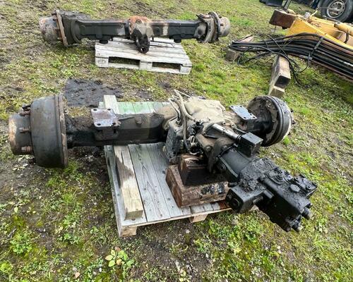 Díly na  CAT M 315-HYDRAULICKÝ ROZVADĚČ