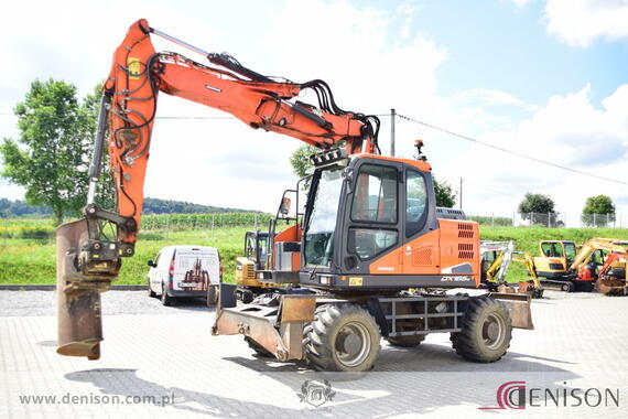 Doosan DX165W