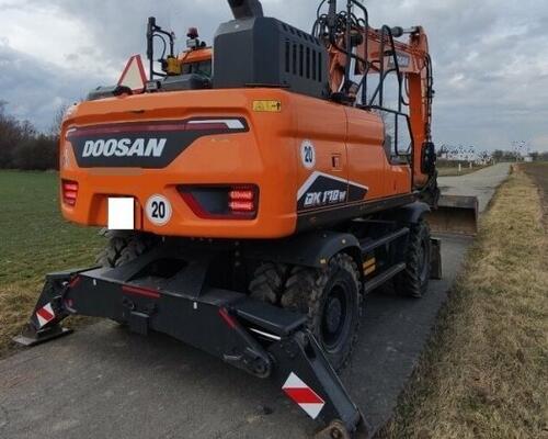 Doosan DX 170 W-7