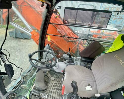 Hitachi ZX170W