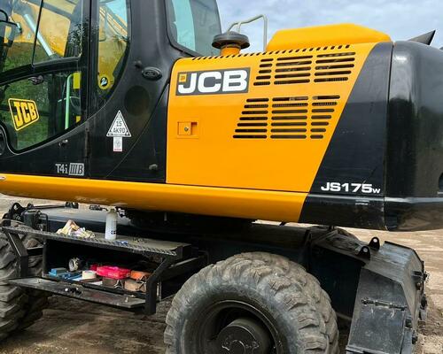Kolové rypadlo 18t - JCB JS175W + 3 lžíce, po servisu
