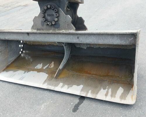 KOLOVÉ RÝPADLO CATERPILLAR M 313 D