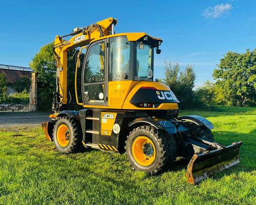 Kolové rypadlo JCB 110W Hydradig (Možnost leasingu)