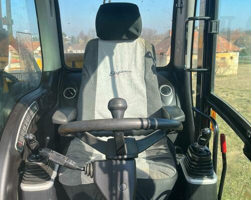 Kolové rypadlo JCB JS145W (Možnost leasingu)