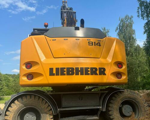 Kolové rypadlo LIEBHERR 914 bagr LIEBHERR A914   -  Zprostředkujeme výhodný úvěr 