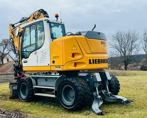 Kolové rypadlo Liebherr A910 Compact Litronic (Možnost leasingu)