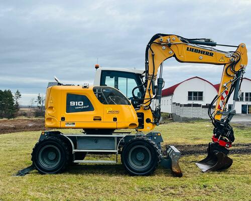 Kolové rypadlo Liebherr A910 Compact Litronic (Možnost leasingu)