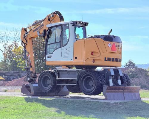 Kolové rypadlo Liebherr A910 (možnost financování)