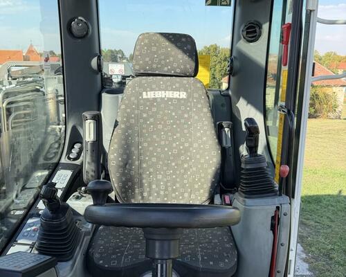 Kolové rypadlo Liebherr A910 (možnost financování)