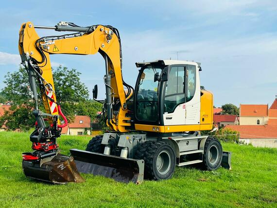 Kolové rypadlo Liebherr A910 (Možnost leasingu)