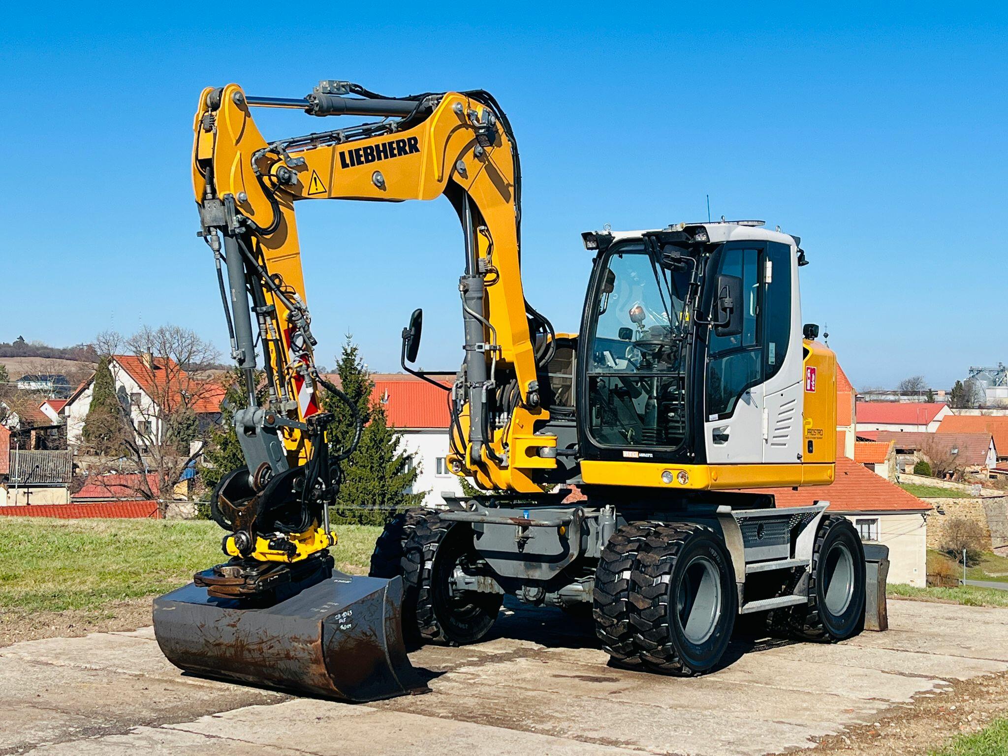 Kolové rypadlo Liebherr A910 (Možnost leasingu)