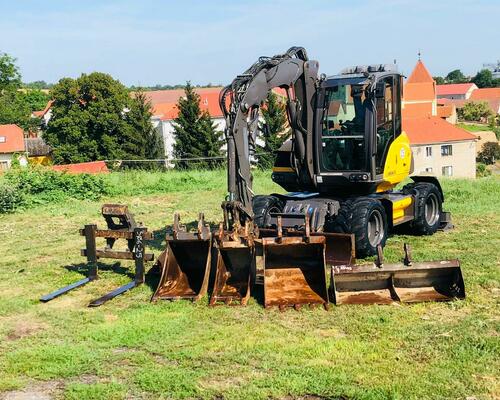 Kolové rypadlo Mecalac 9MWR (Možnost leasingu)